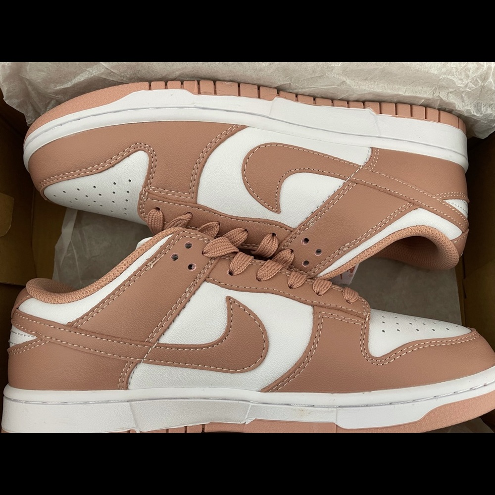 WMNS DUNK LOW 'ROSE WHISPER'